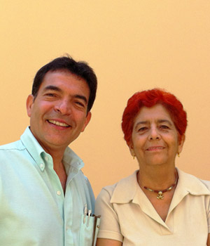 Santiago Carpio junto a Rosa María Alfaro, nueva presidenta del CONCORTV