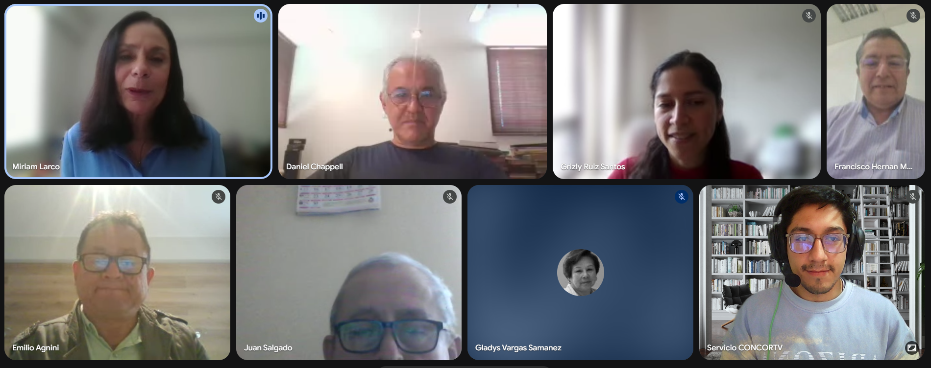 Conversatorio reunió a expertos del sector para reflexionar sobre el rol de la radio en el Perú