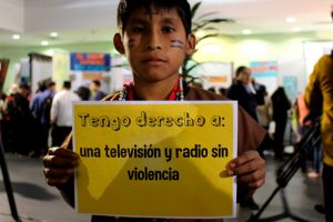A 30 años de la Convención de los Derechos del Niño ¿se respeta su libertad de expresión y acceso a la información en la radio y TV?