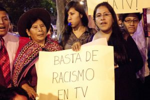 Población peruana opina que la TV difunde contenidos discriminatorios