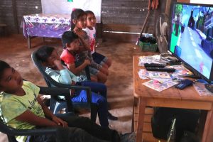 Radio y televisión: medios clave en la formación de niñas, niños y adolescentes
