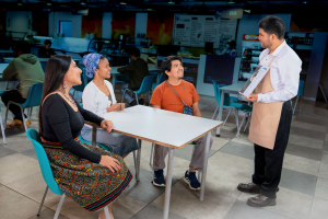 Nueva guía de buenas prácticas busca erradicar la discriminación étnico-racial en el consumo y la publicidad